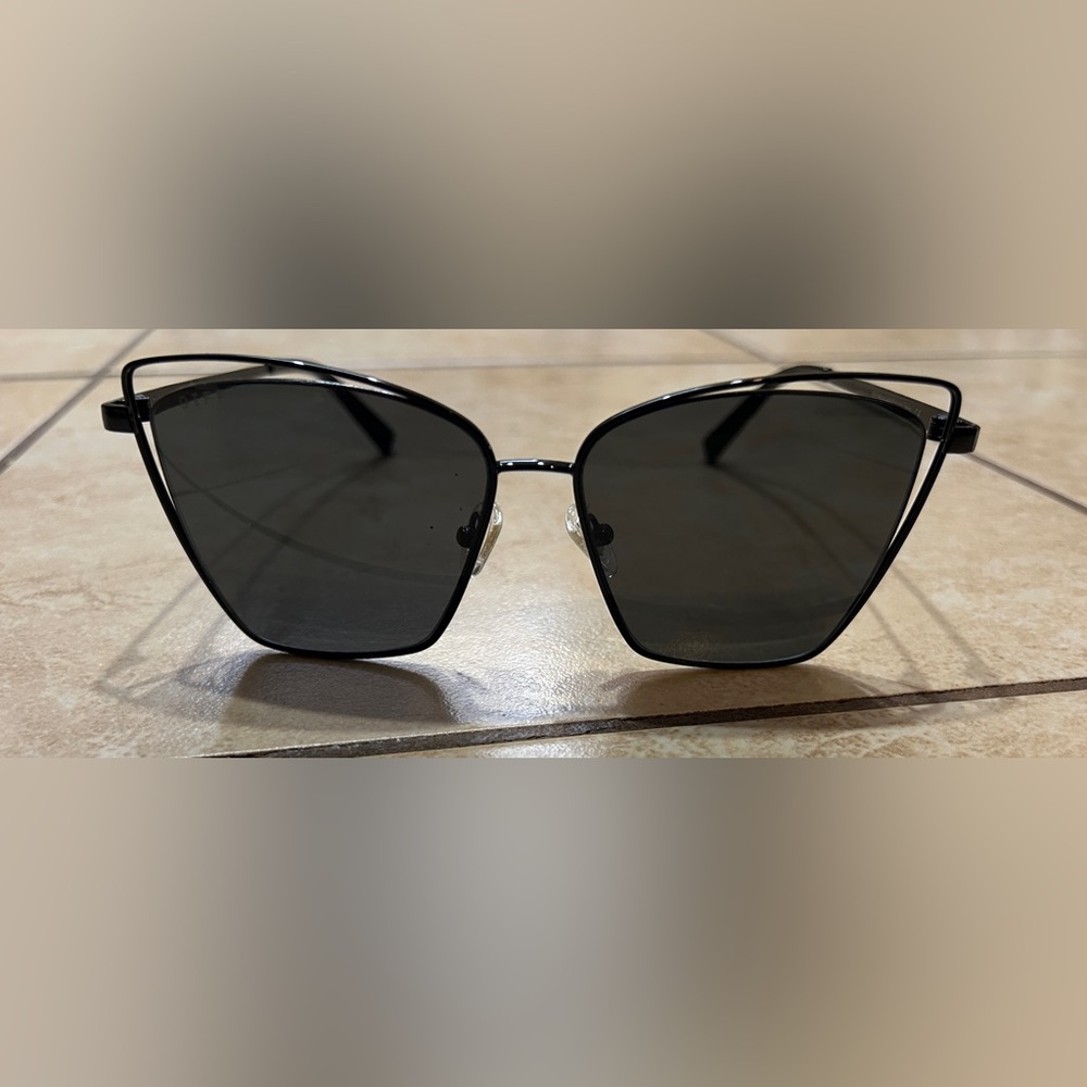 Black Polarized Diff Sunglasses